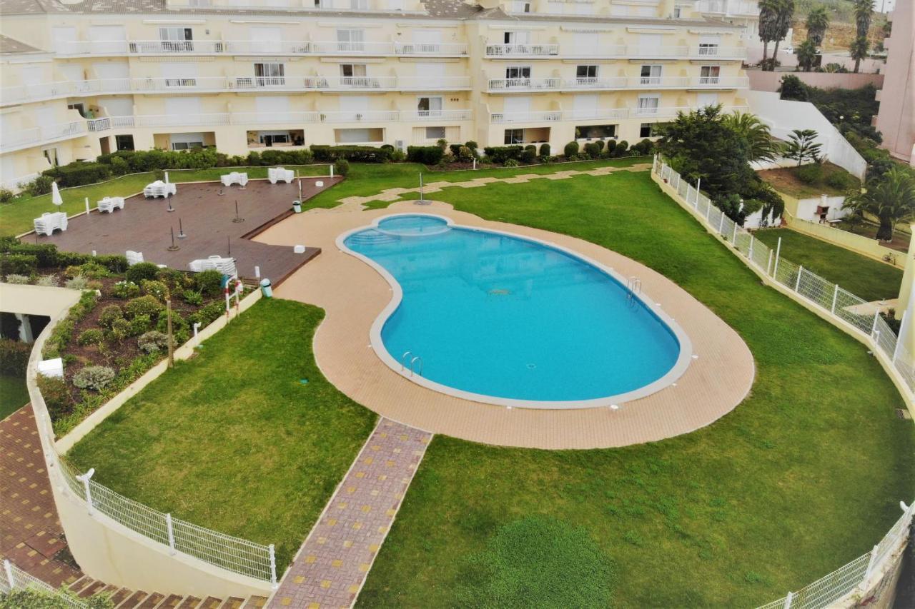 Apartamento Lovelystay - Sea View With Pool & Garden